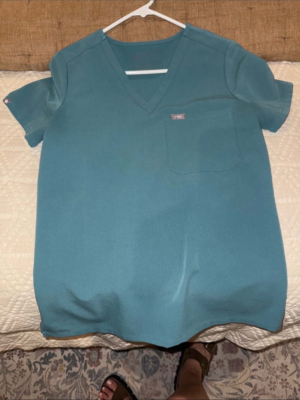 Figs Women's Teal V-Neck Short Sleeve Top